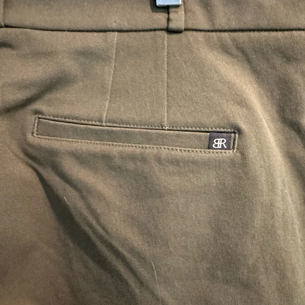 Banana Republic olive green slacks. - Picture 4 of 4